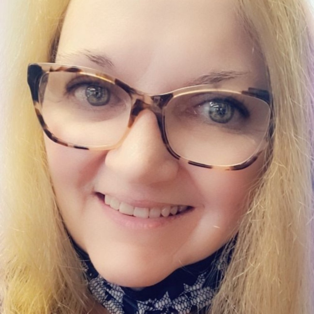 Meet your Posher, Renee